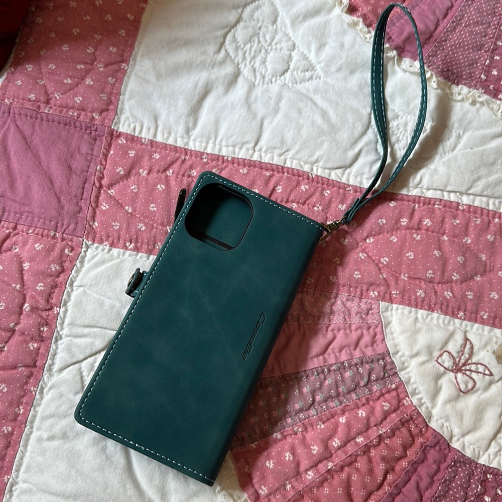 iPhone 12 Pro Max wallet